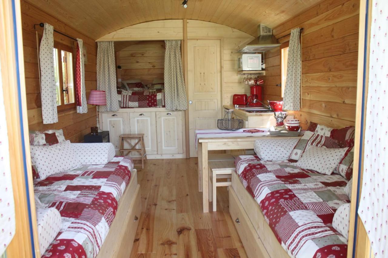 Les Roulottes De Dilou Cerise Campsite
